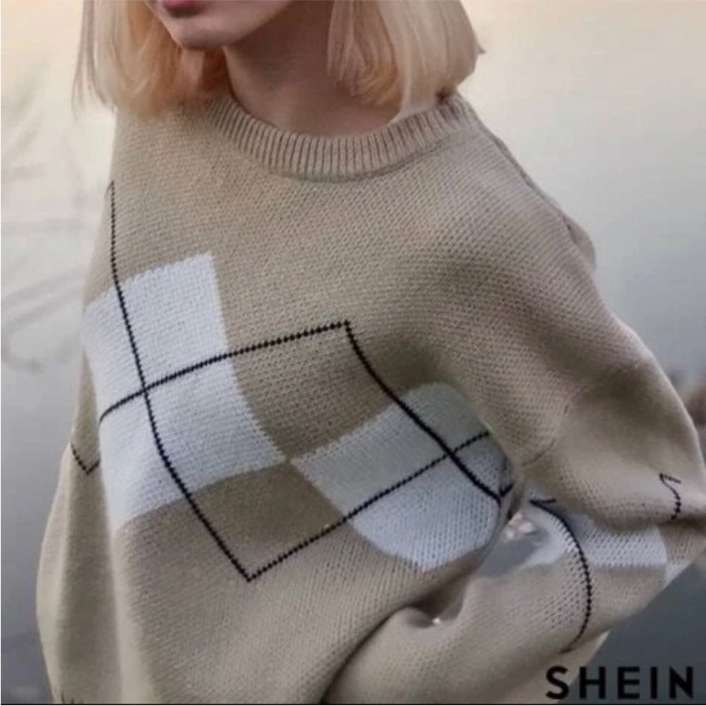 SHEIN Dazy light green‎ and cream argyle crew neck sweater size XL